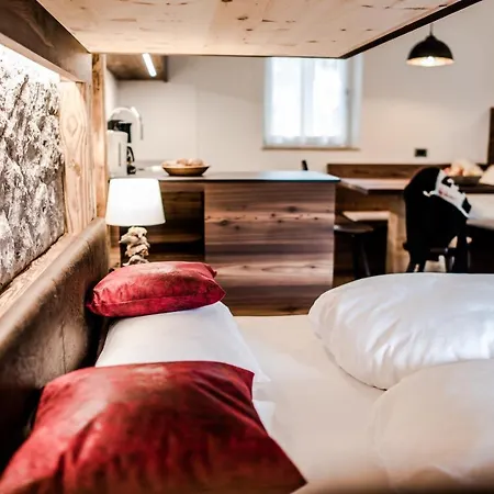 Aparthotel Garni Soraiser Selva di Val Gardena