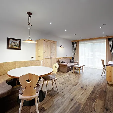 Garni Soraiser Aparthotel Selva di Val Gardena